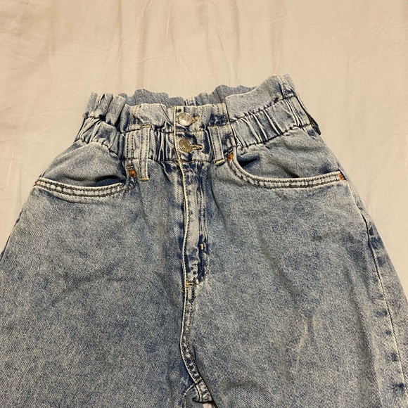 COPY - faded blue jeans 00 - Picture 3 of 3